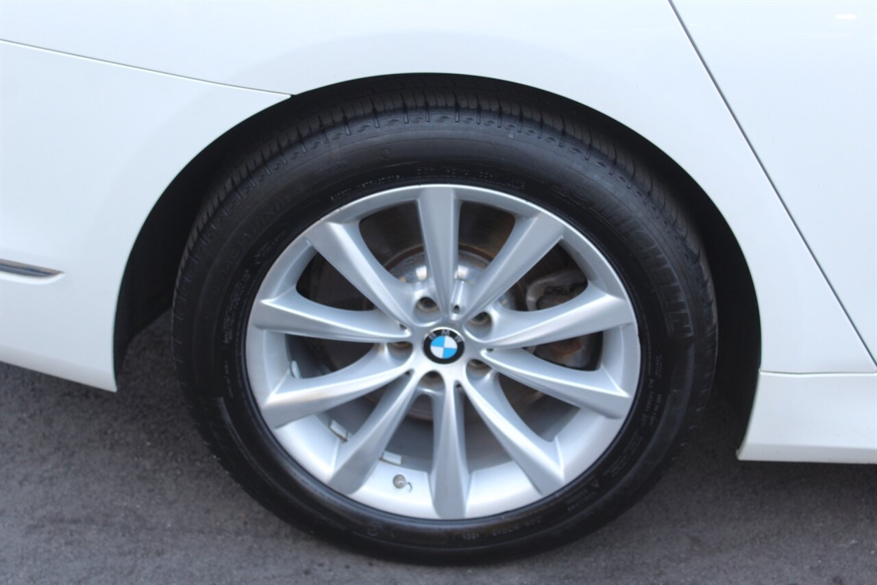 2019 BMW 740i xDrive - Photo 28 - Red Bank, NJ 07701