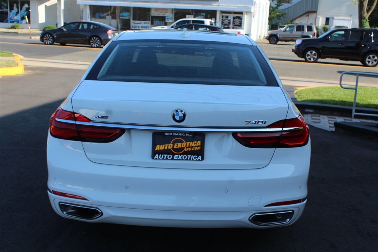 2019 BMW 740i xDrive - Photo 26 - Red Bank, NJ 07701