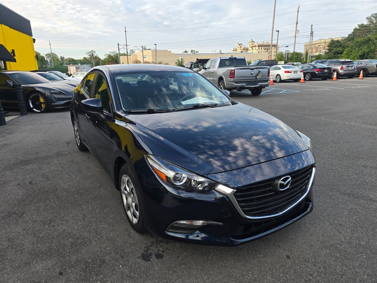 2017 Mazda Mazda3 Sport - Photo 4 - Red Bank, NJ 07701