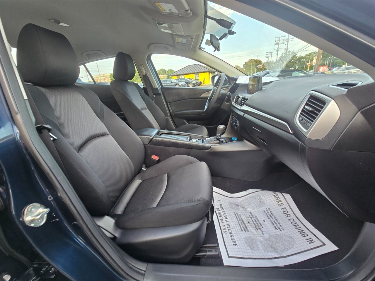 2017 Mazda Mazda3 Sport - Photo 13 - Red Bank, NJ 07701