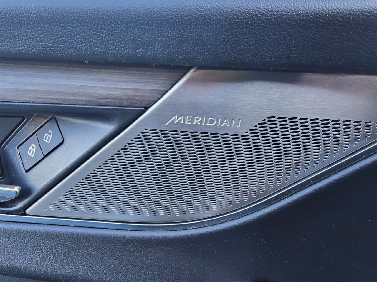 2021 Jaguar F-Pace P250 - Photo 10 - Red Bank, NJ 07701