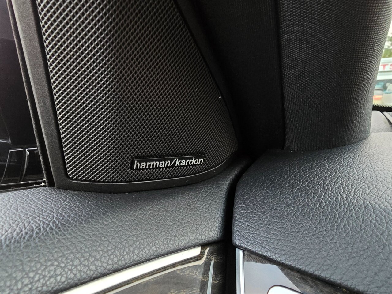 2015 Mercedes-Benz E 350 4MATIC - Photo 42 - Red Bank, NJ 07701