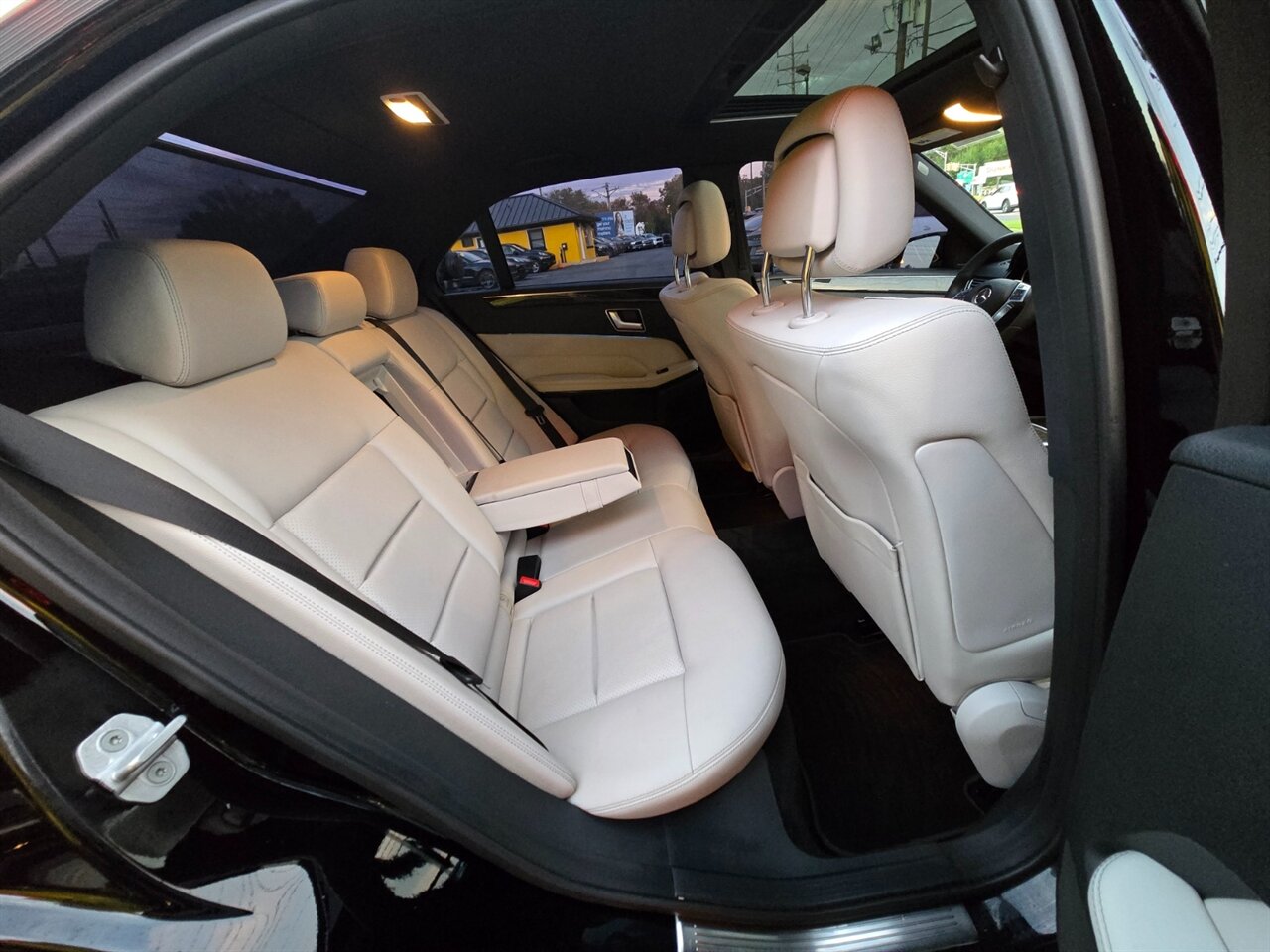 2015 Mercedes-Benz E 350 4MATIC - Photo 49 - Red Bank, NJ 07701