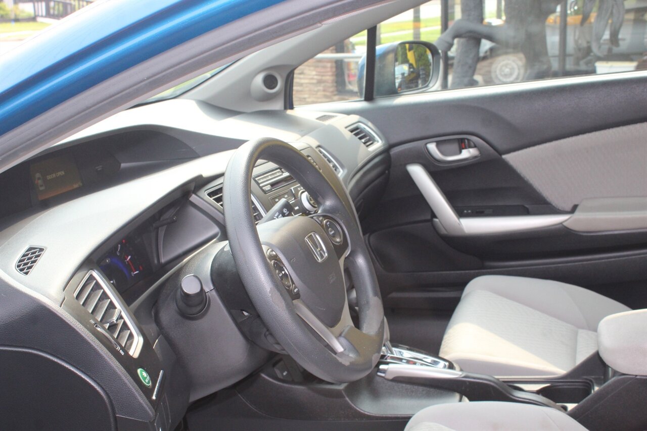 2015 Honda Civic LX - Photo 15 - Red Bank, NJ 07701