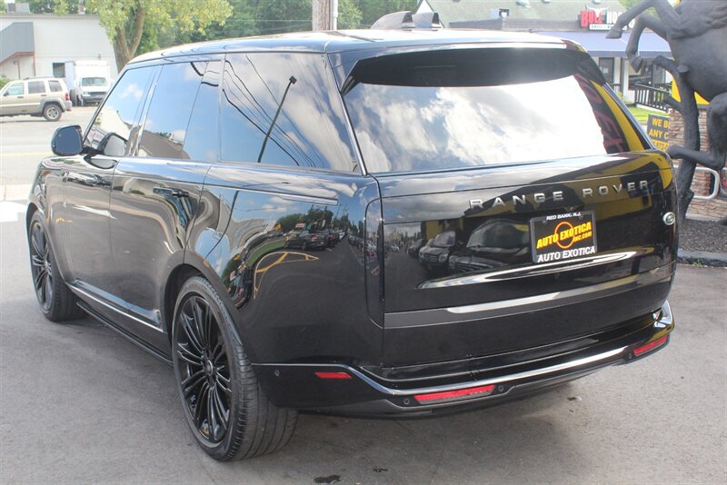 2023 Land Rover Range Rover P530 SE  