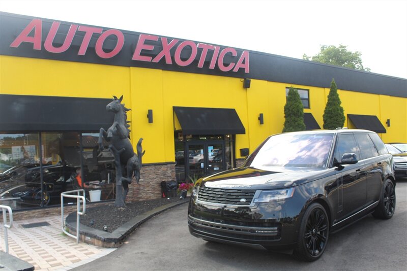 2023 Land Rover Range Rover P530 SE  