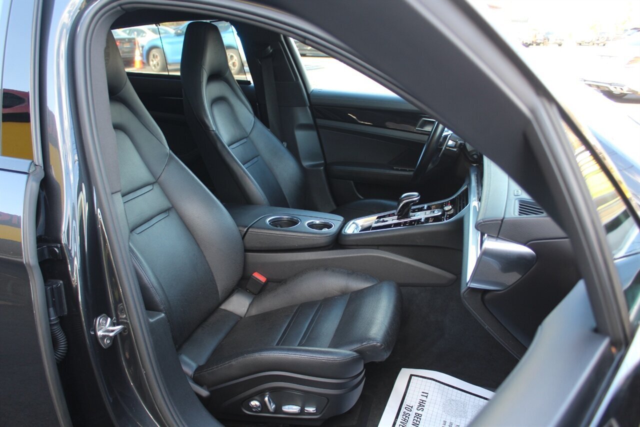 2018 Porsche Panamera 4S Executive - Photo 18 - Red Bank, NJ 07701