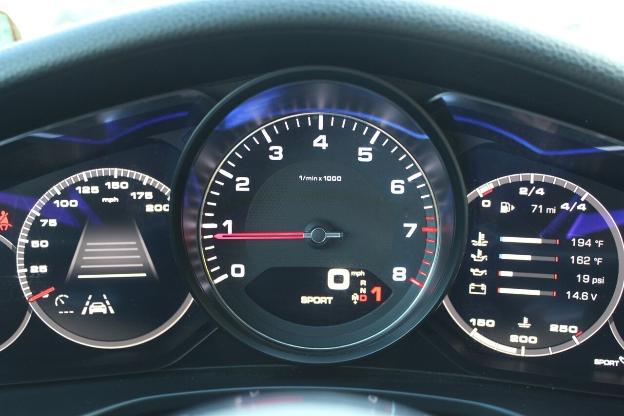 2018 Porsche Panamera 4S Executive - Photo 6 - Red Bank, NJ 07701