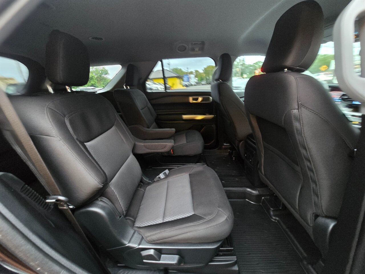 2023 Ford Explorer XLT - Photo 15 - Red Bank, NJ 07701