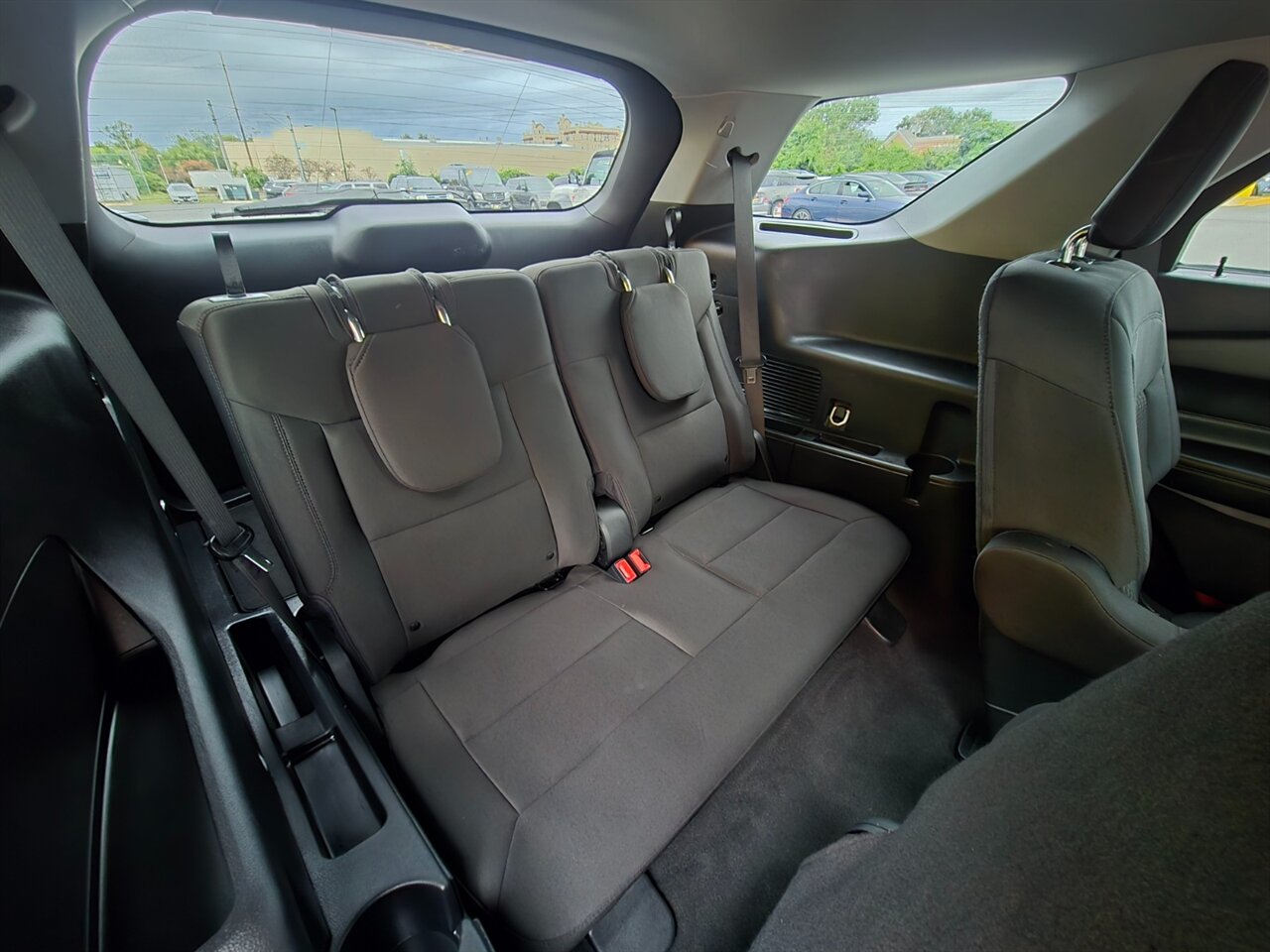 2023 Ford Explorer XLT - Photo 16 - Red Bank, NJ 07701