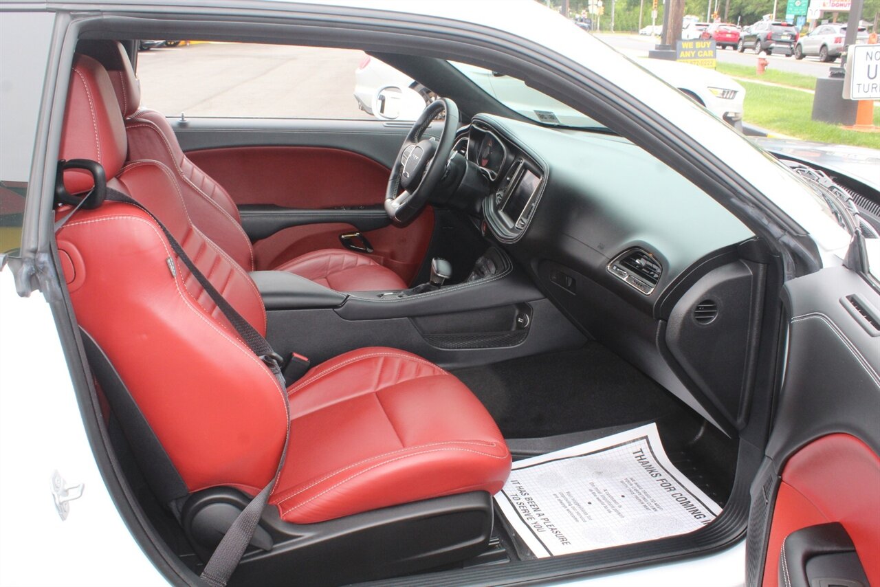 2021 Dodge Challenger SRT Super Stock - Photo 25 - Red Bank, NJ 07701