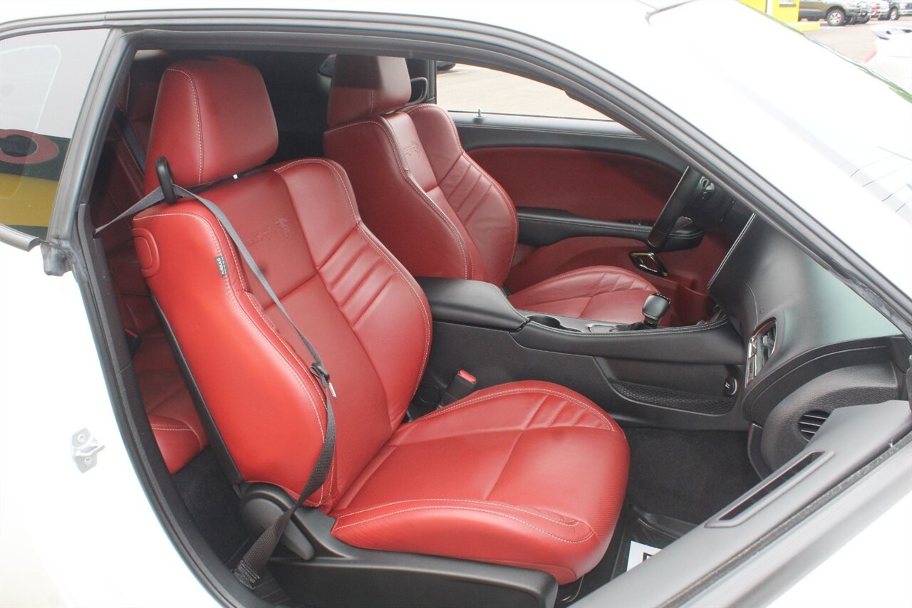 2021 Dodge Challenger SRT Super Stock - Photo 26 - Red Bank, NJ 07701