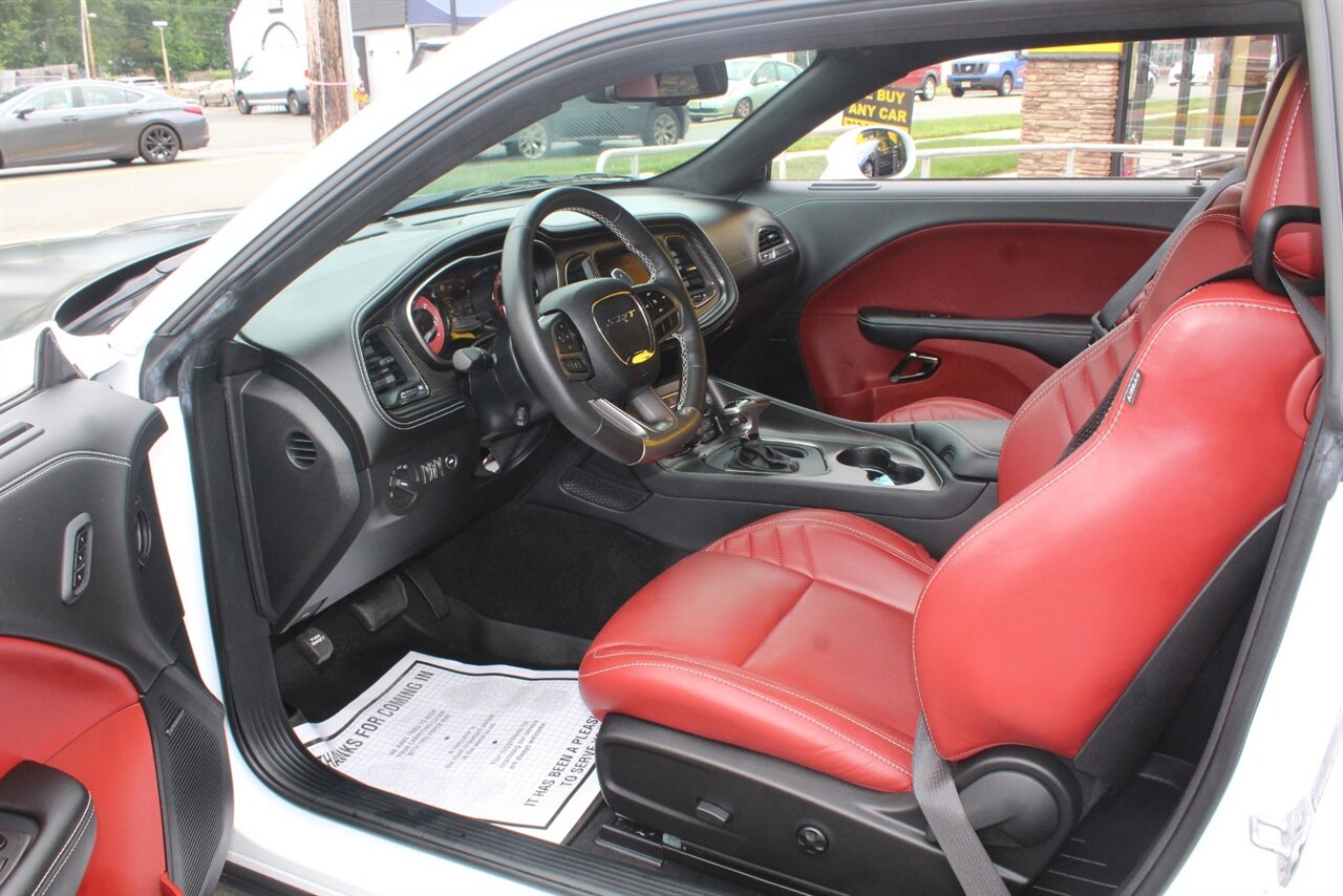 2021 Dodge Challenger SRT Super Stock - Photo 23 - Red Bank, NJ 07701