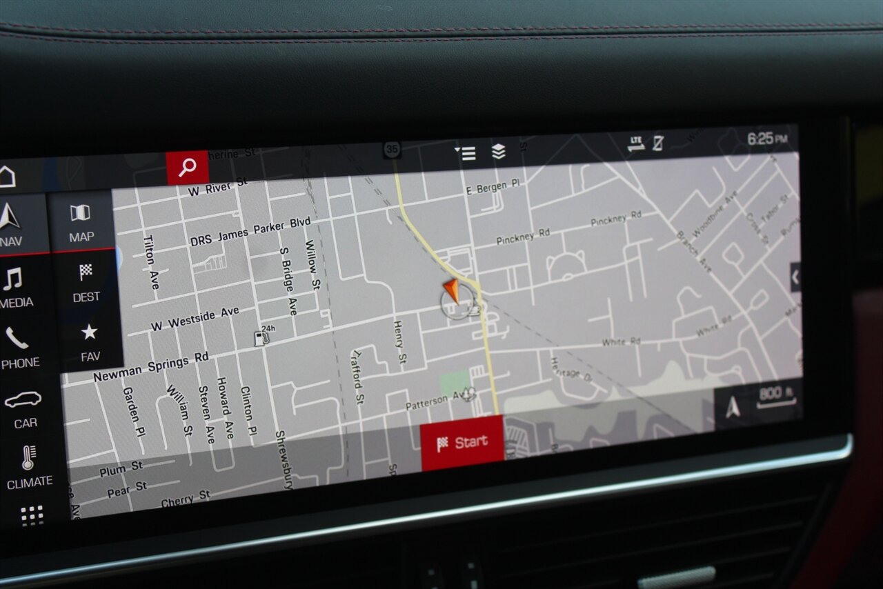 2019 Porsche Cayenne S - Photo 9 - Red Bank, NJ 07701