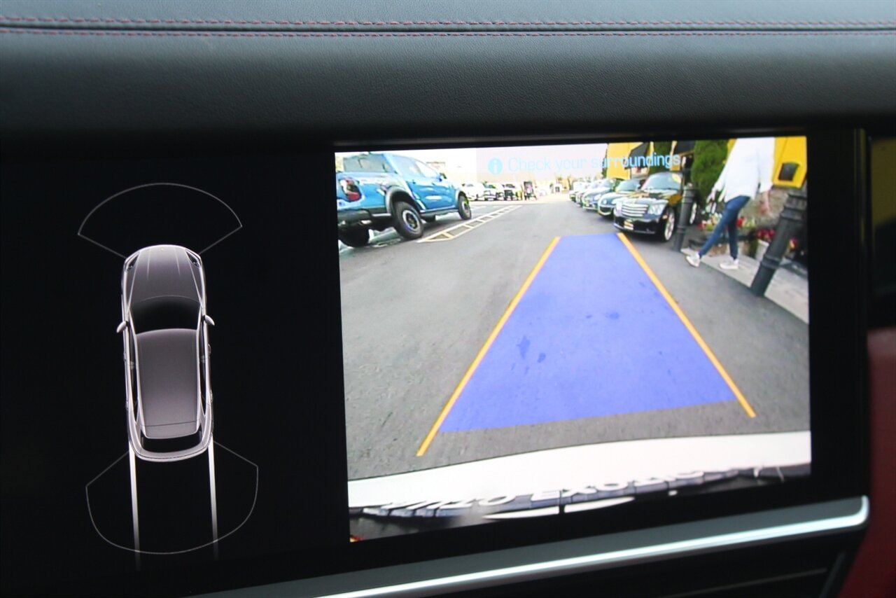 2019 Porsche Cayenne S - Photo 10 - Red Bank, NJ 07701