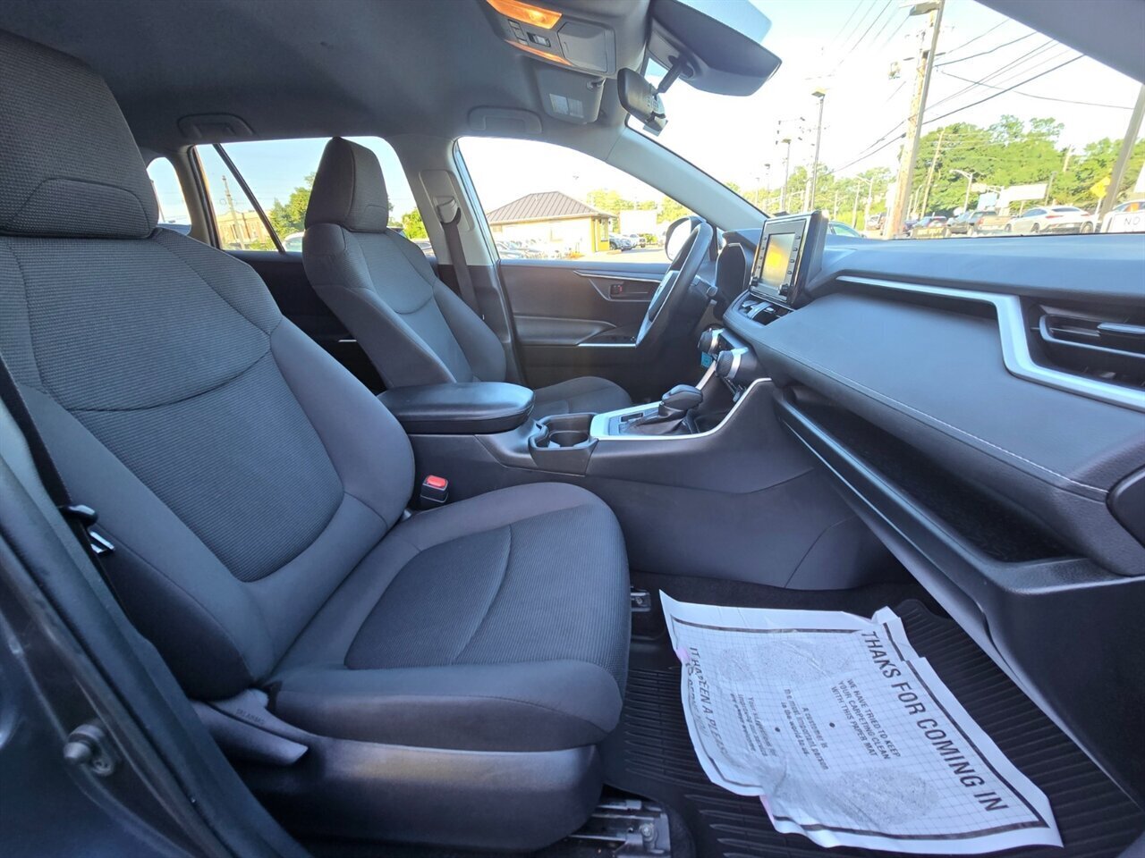 2021 Toyota RAV4 LE - Photo 13 - Red Bank, NJ 07701