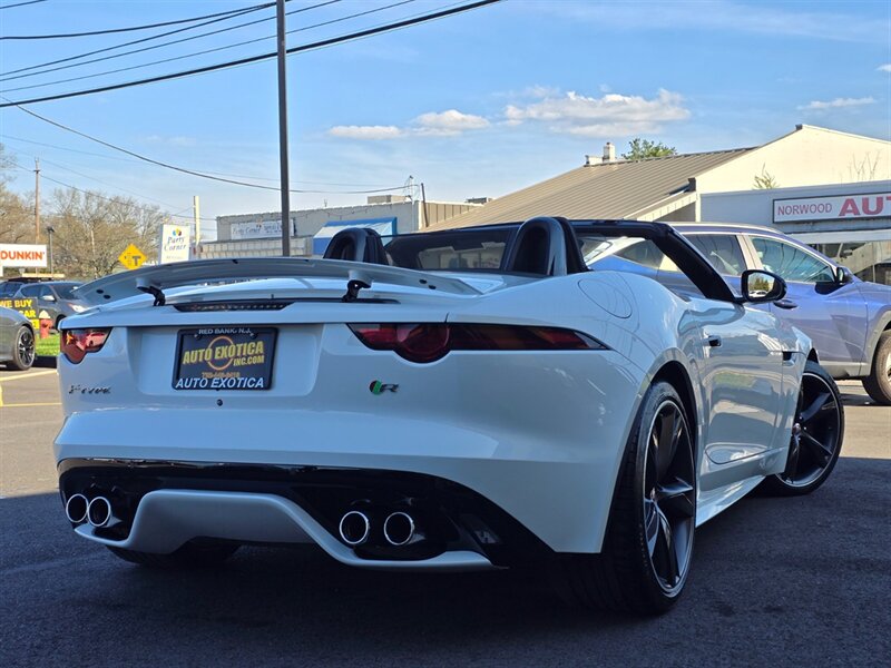 2018 Jaguar F-Type R  