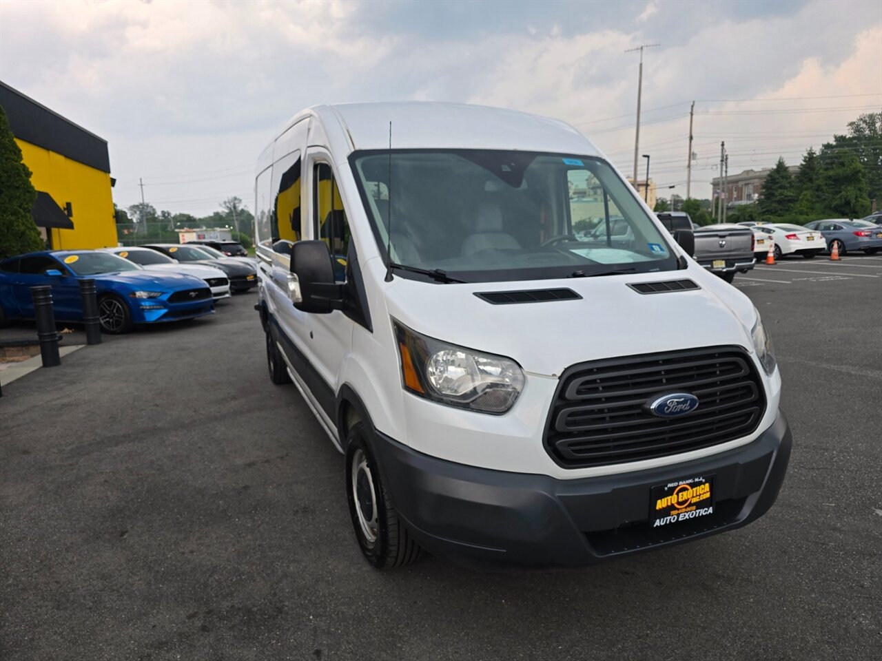 2015 Ford Transit 150 - Photo 4 - Red Bank, NJ 07701