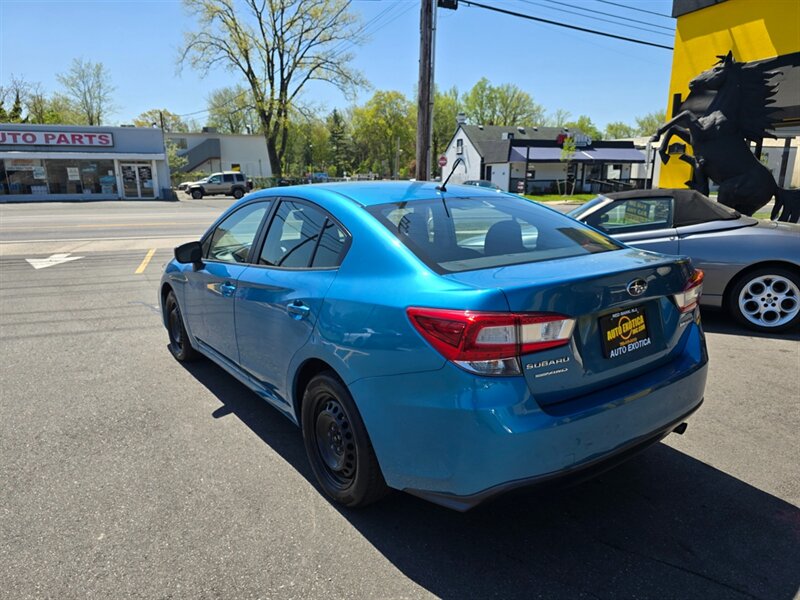 2019 Subaru Impreza 2.0i  