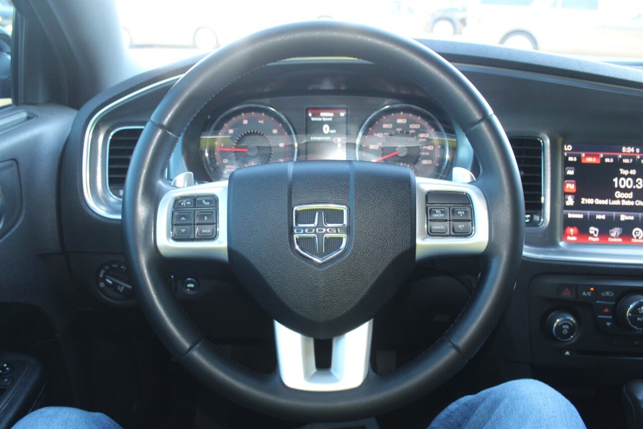 2013 Dodge Charger R/T Plus - Photo 6 - Red Bank, NJ 07701
