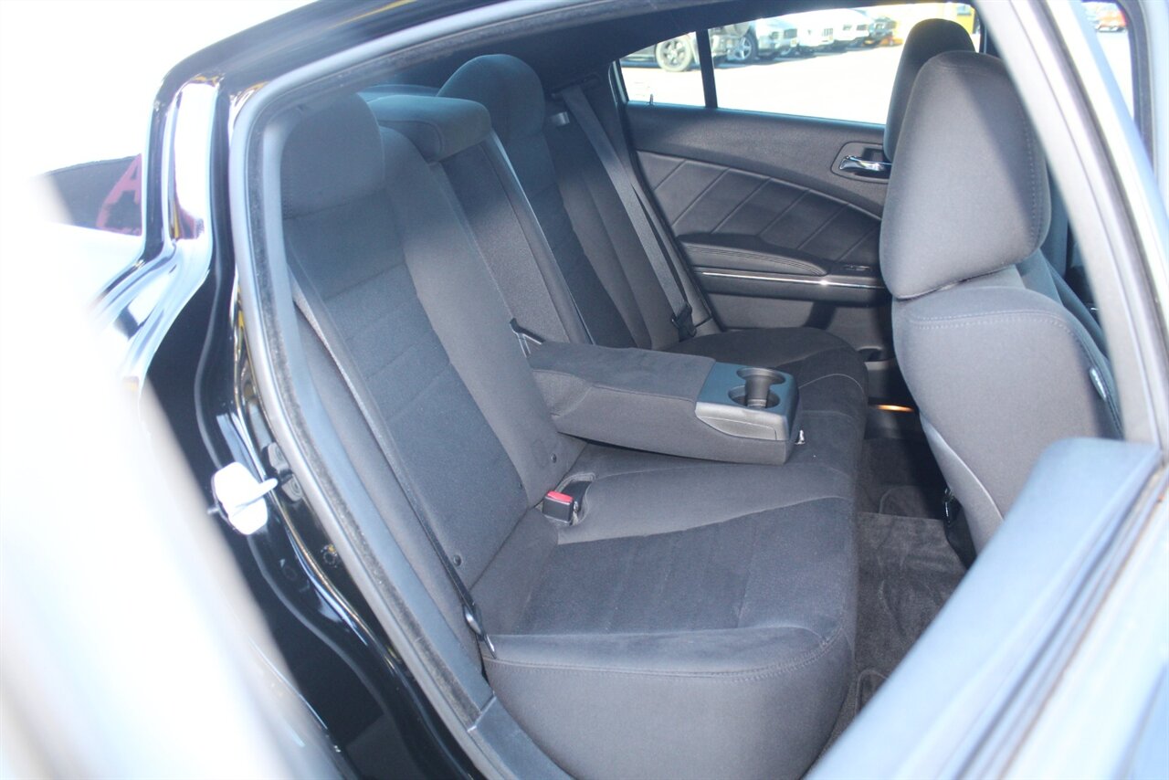 2013 Dodge Charger R/T Plus - Photo 16 - Red Bank, NJ 07701