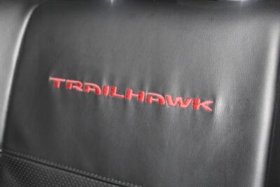 2017 Jeep Grand Cherokee Trailhawk   - Photo 14 - Red Bank, NJ 07701