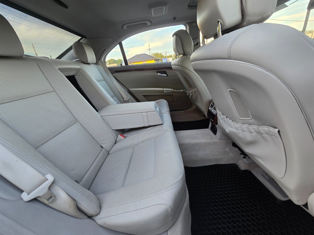 2011 Mercedes-Benz S 550 4MATIC - Photo 18 - Red Bank, NJ 07701