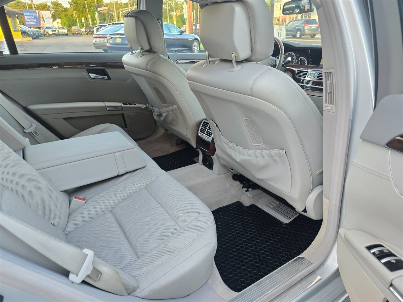 2011 Mercedes-Benz S 550 4MATIC - Photo 17 - Red Bank, NJ 07701