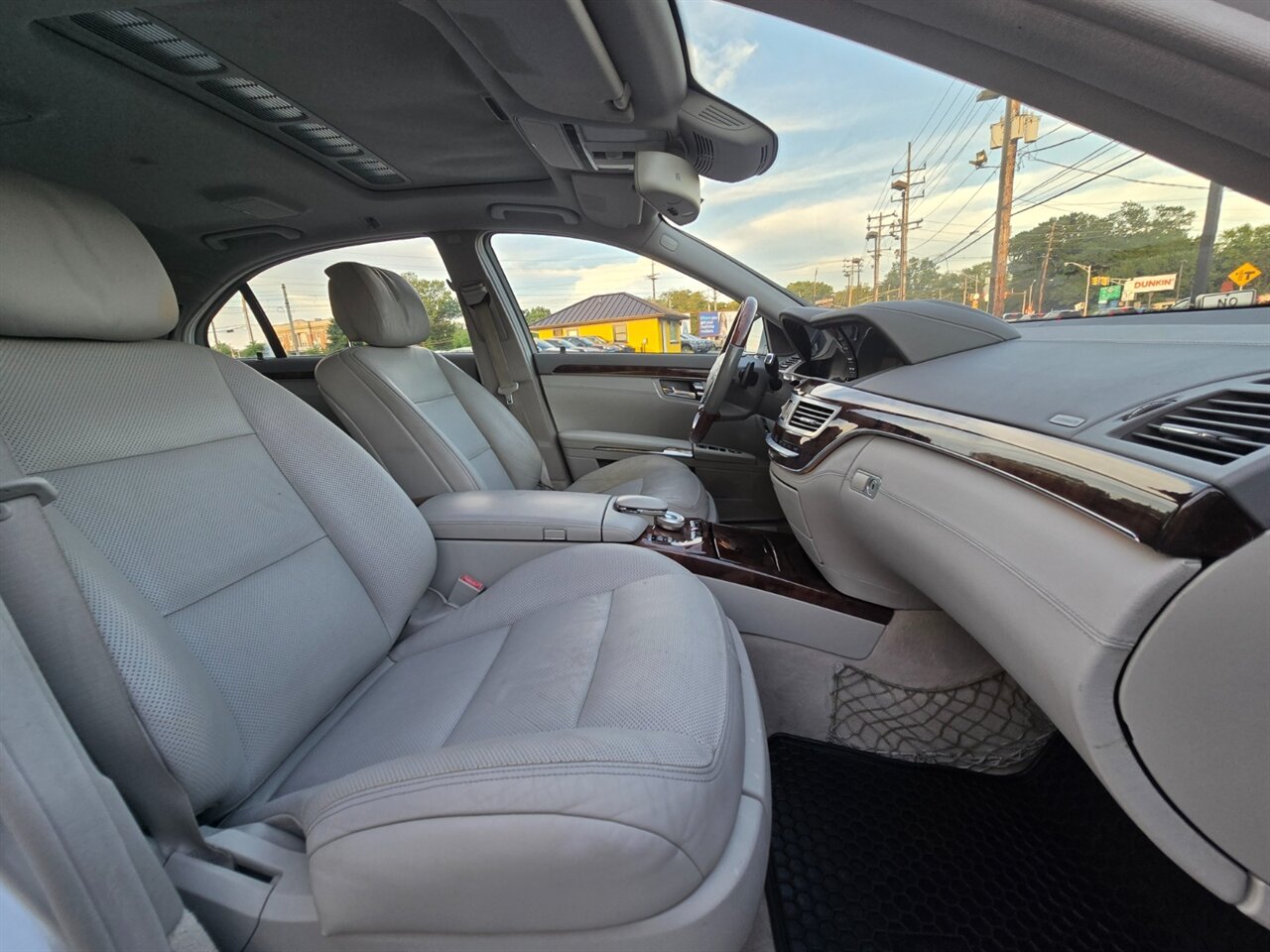 2011 Mercedes-Benz S 550 4MATIC - Photo 16 - Red Bank, NJ 07701