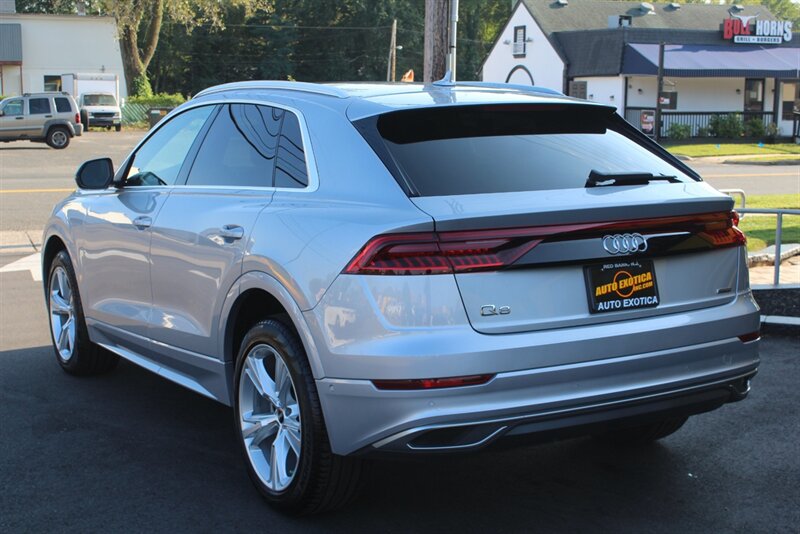 2022 Audi Q8 quattro Premium Plus 55 TFSI  