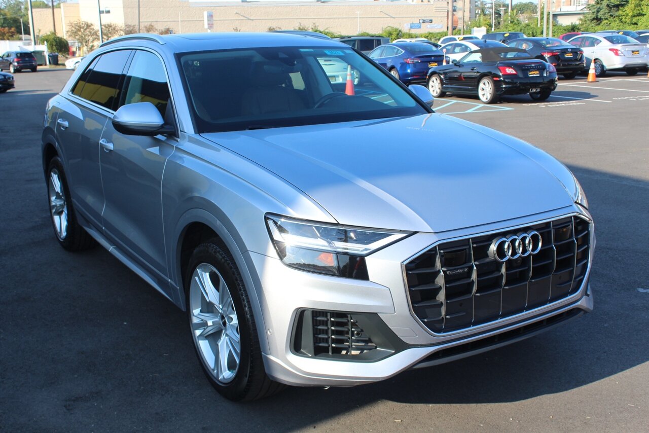 2022 Audi Q8 Premium Plus 55 photo 2