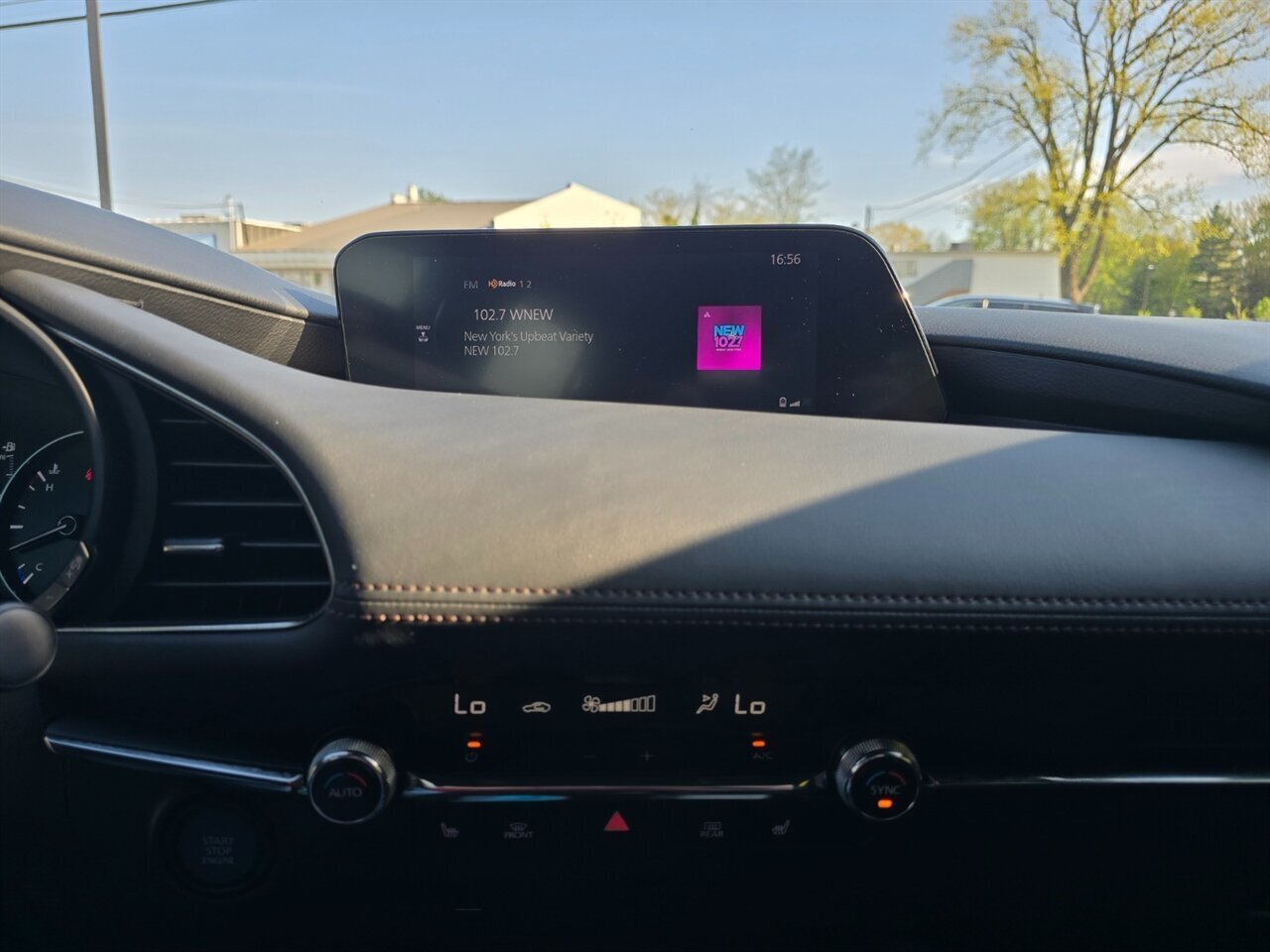 2019 Mazda Mazda3 Hatchback Preferred - Photo 7 - Red Bank, NJ 07701