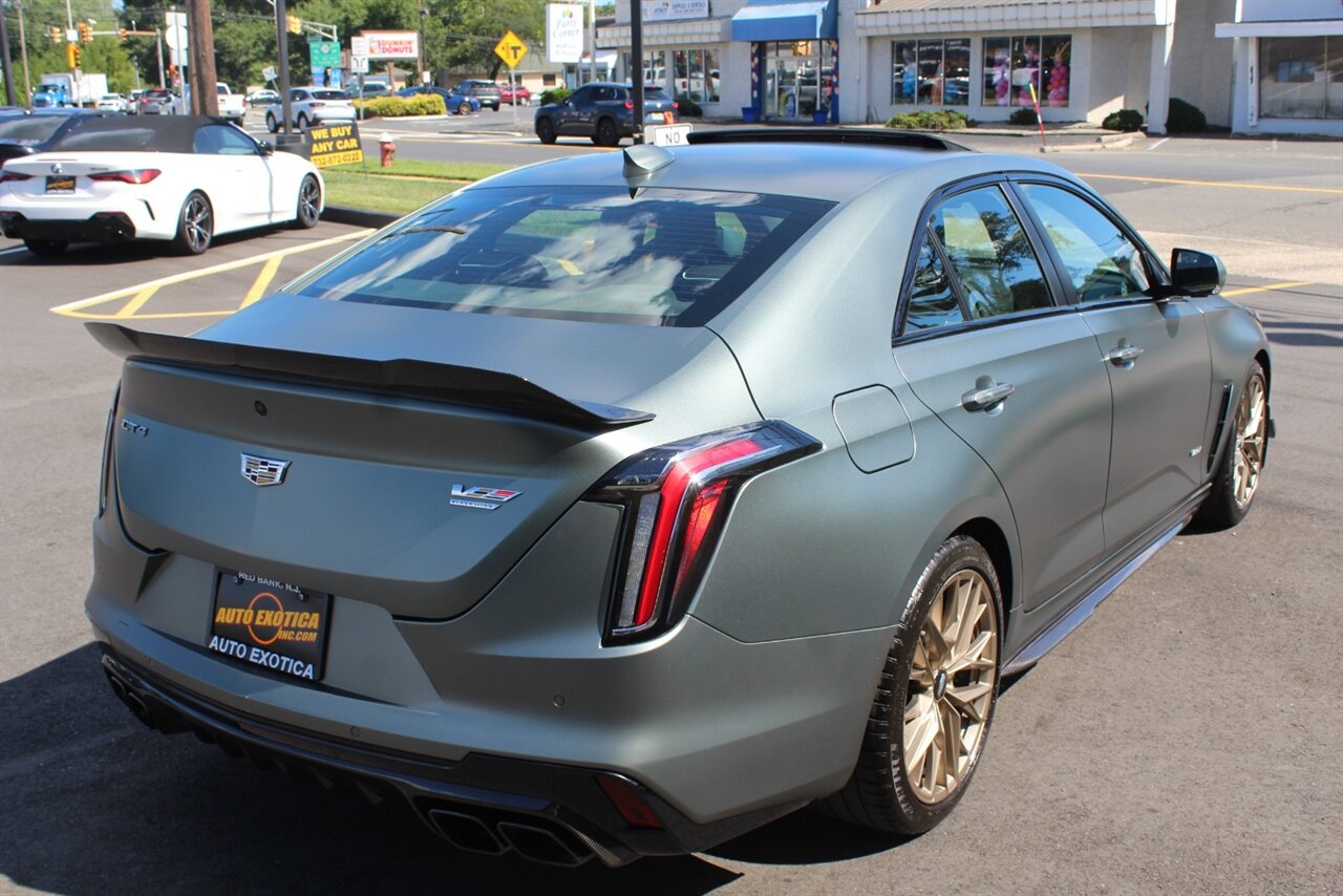 2022 Cadillac CT4-V Blackwing - Photo 5 - Red Bank, NJ 07701