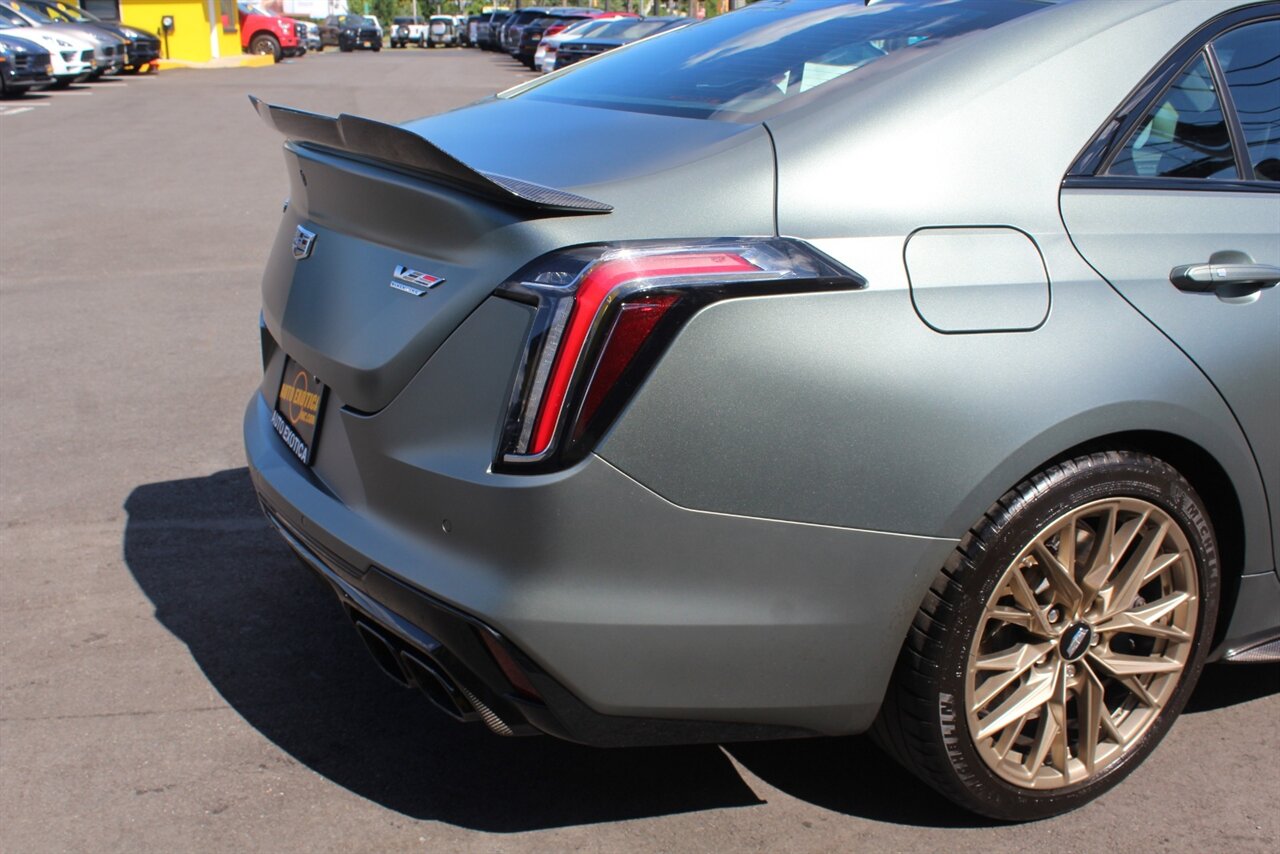2022 Cadillac CT4-V Blackwing - Photo 33 - Red Bank, NJ 07701