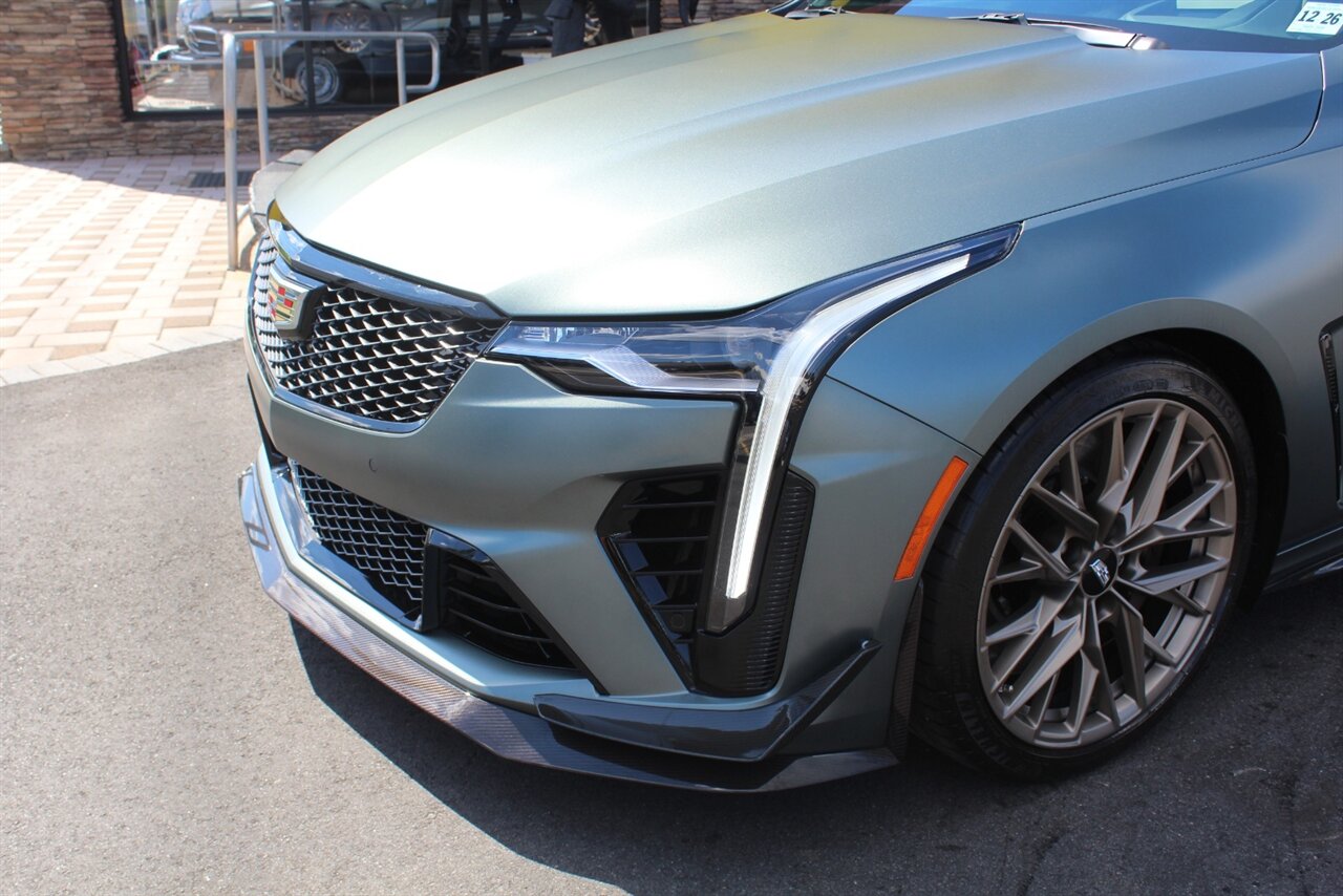 2022 Cadillac CT4-V Blackwing - Photo 32 - Red Bank, NJ 07701