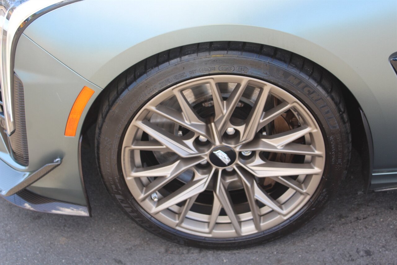 2022 Cadillac CT4-V Blackwing - Photo 40 - Red Bank, NJ 07701