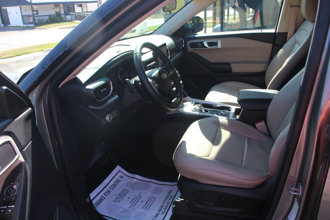 2020 Ford Explorer XLT   - Photo 11 - Red Bank, NJ 07701