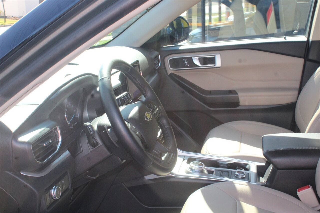 2020 Ford Explorer XLT   - Photo 18 - Red Bank, NJ 07701