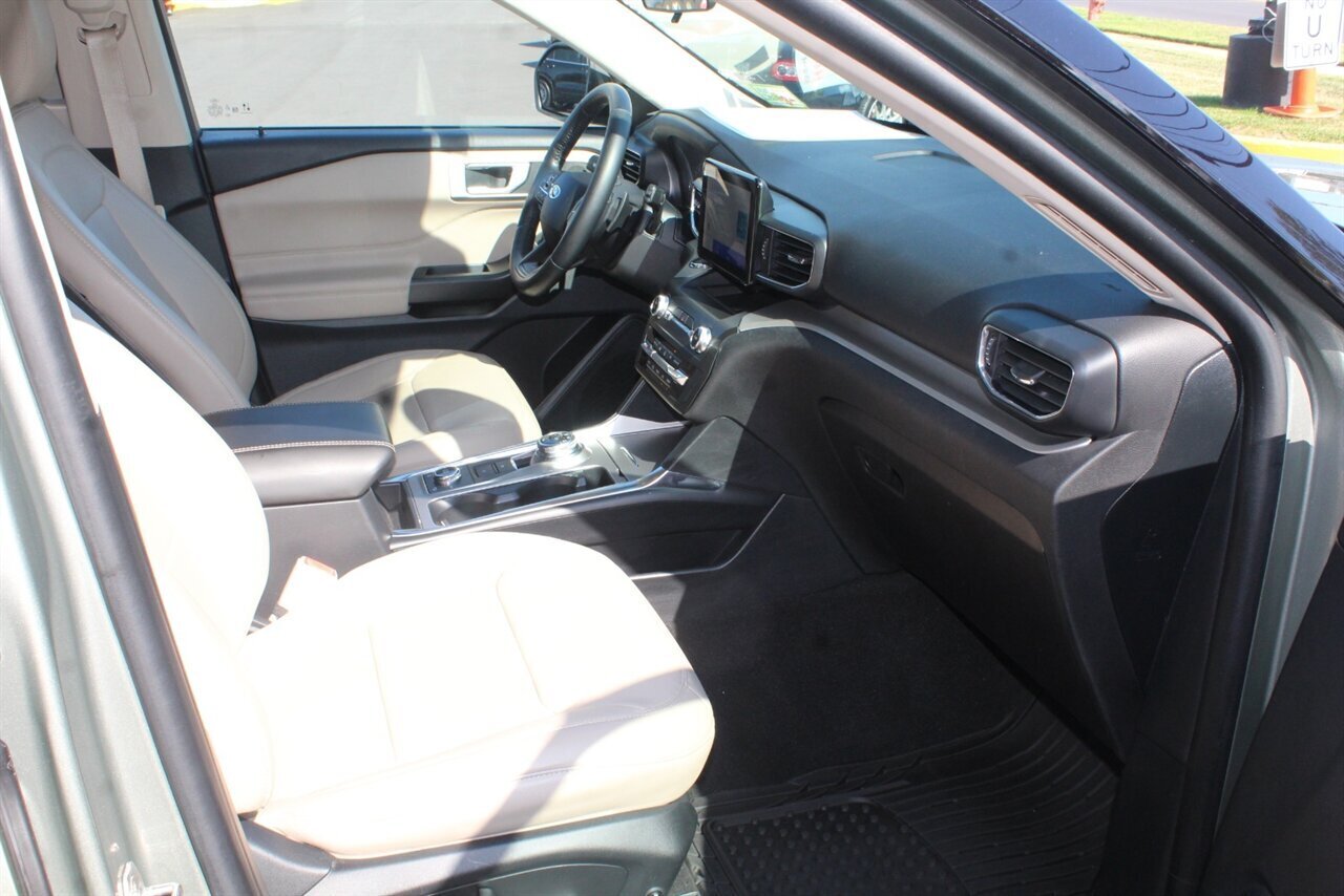 2020 Ford Explorer XLT   - Photo 13 - Red Bank, NJ 07701