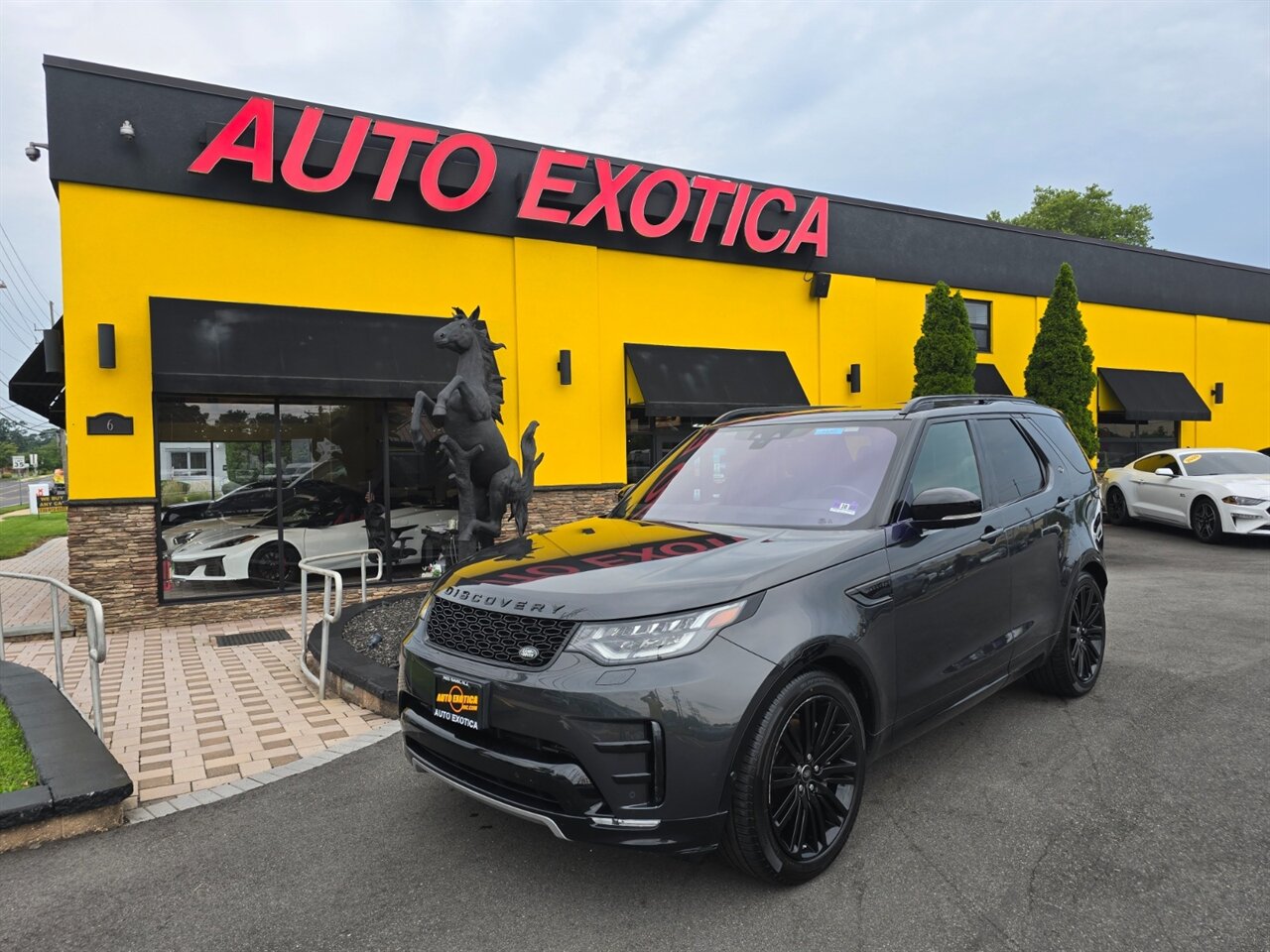 2019 Land Rover Discovery HSE   - Photo 1 - Red Bank, NJ 07701