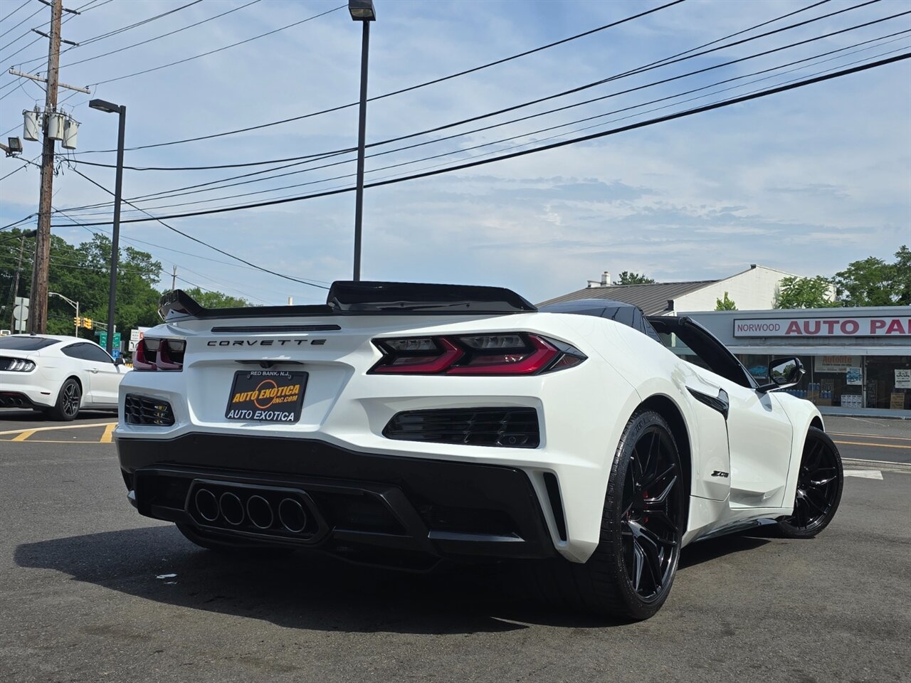 2026 Chevrolet Corvette ZO6 - Photo 2 - Red Bank, NJ 07701