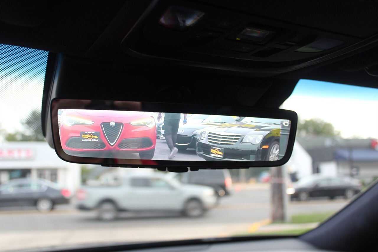 2022 Lexus LS - Photo 13 - Red Bank, NJ 07701