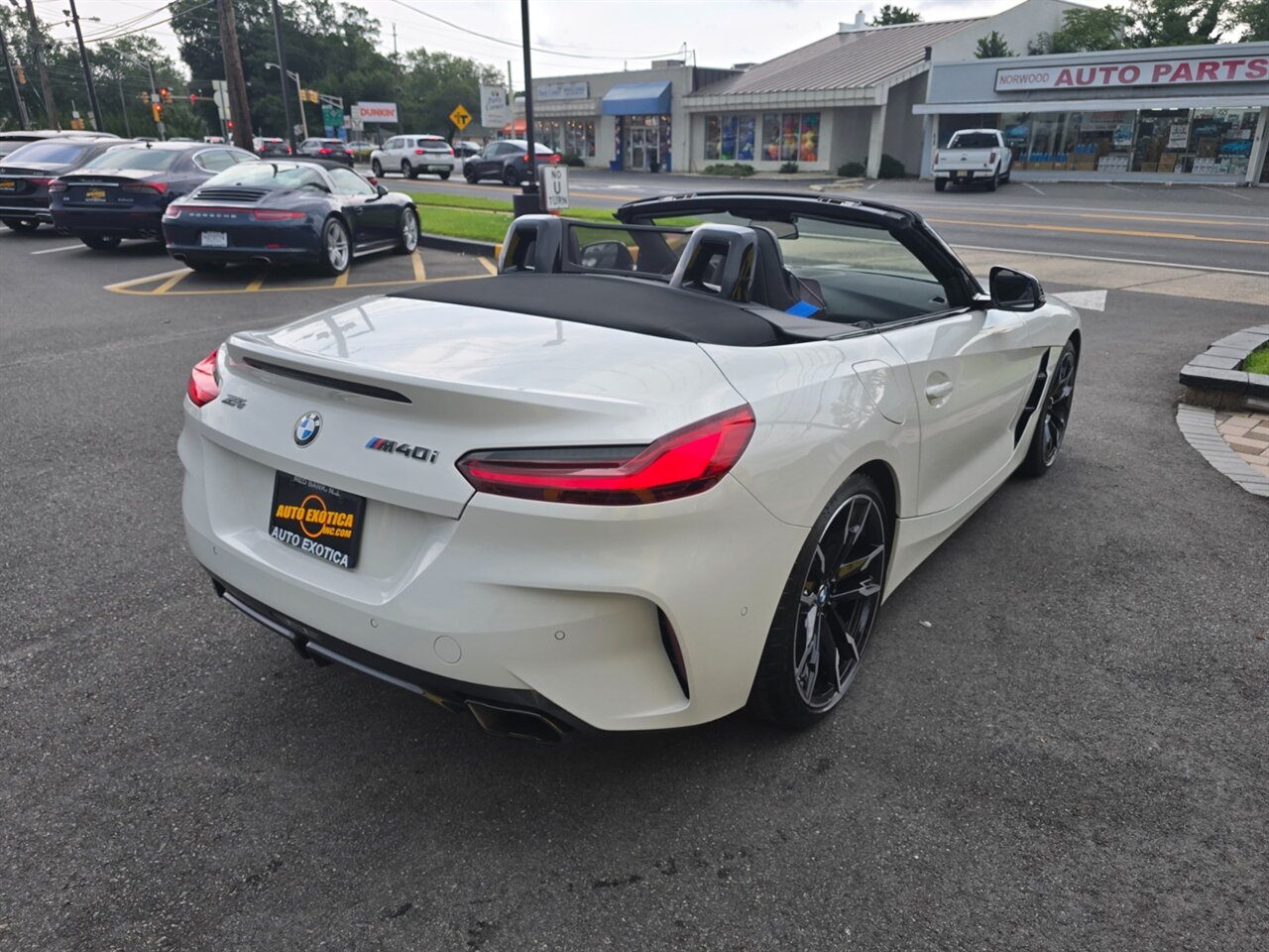 2025 BMW Z4 M40i - Photo 9 - Red Bank, NJ 07701