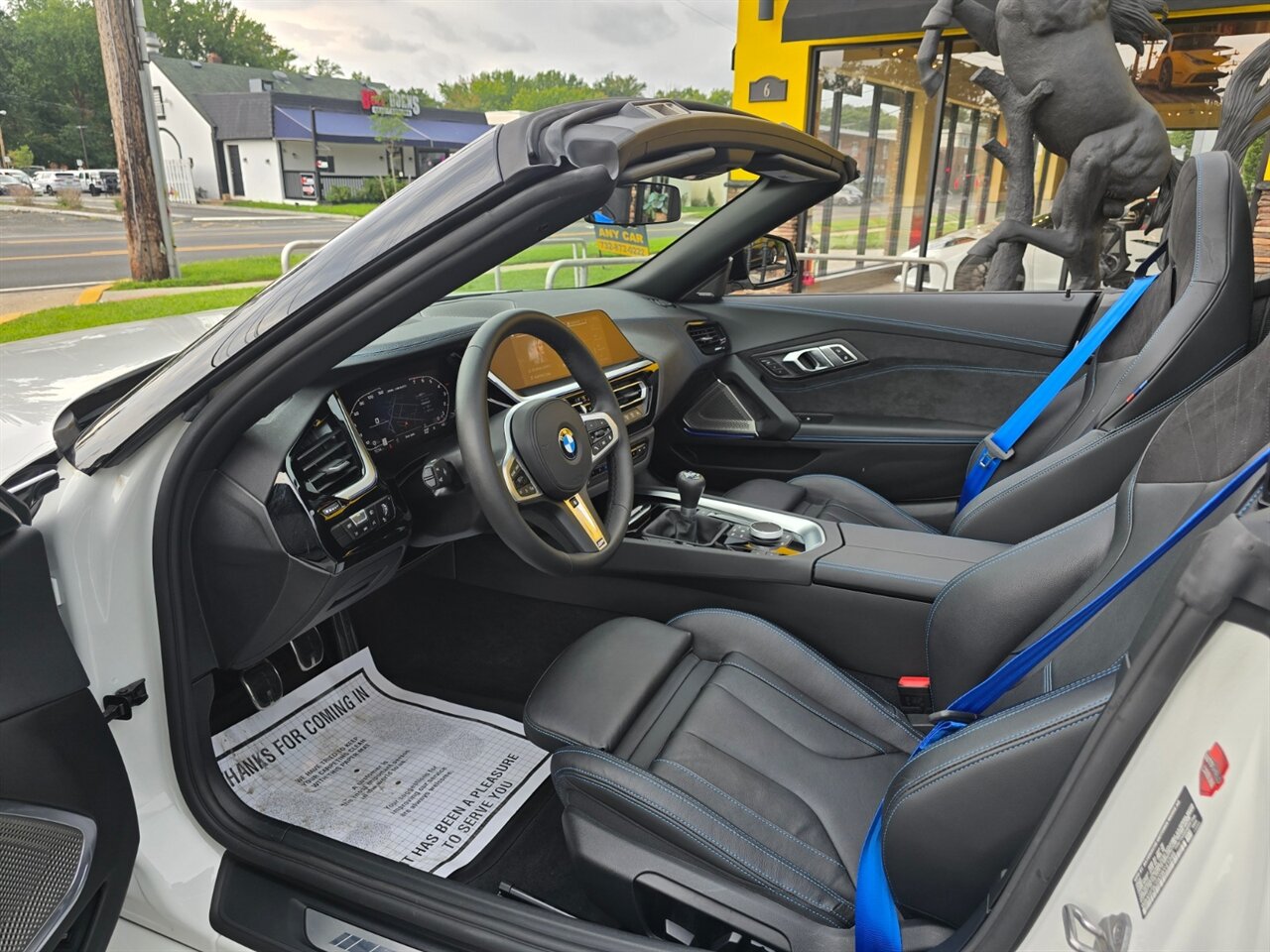 2025 BMW Z4 M40i - Photo 18 - Red Bank, NJ 07701