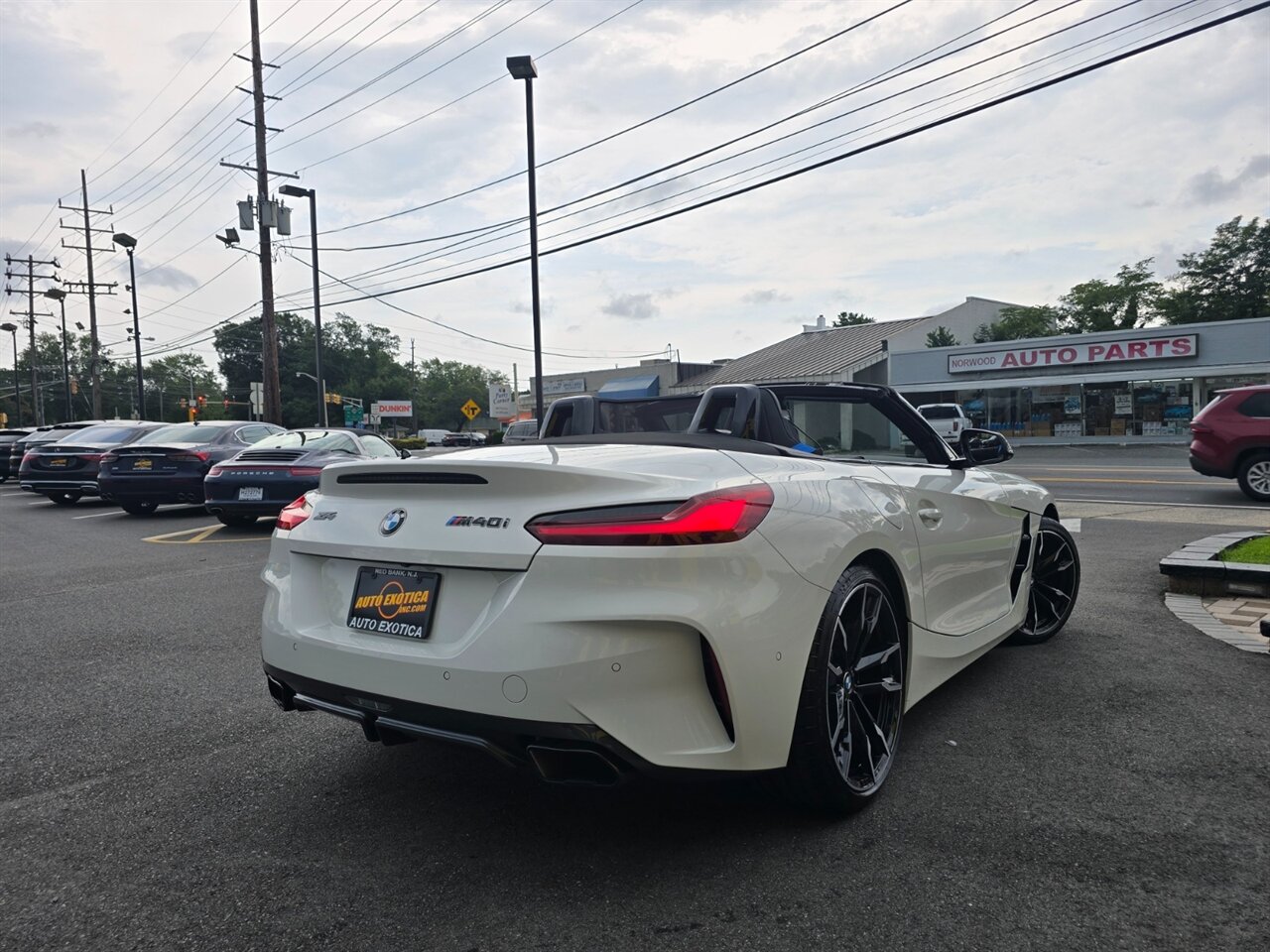 2025 BMW Z4 M40i - Photo 3 - Red Bank, NJ 07701