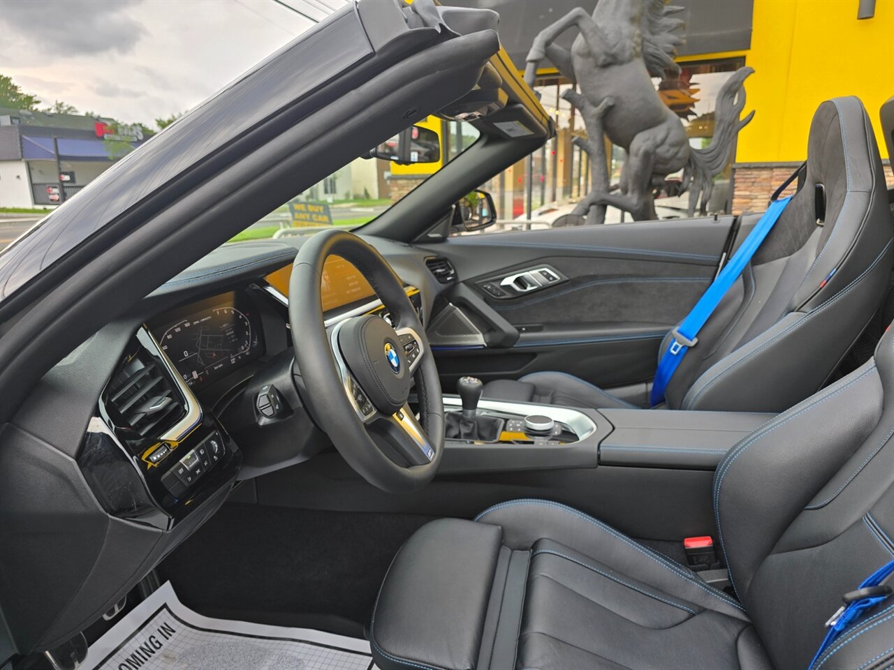 2025 BMW Z4 M40i - Photo 19 - Red Bank, NJ 07701