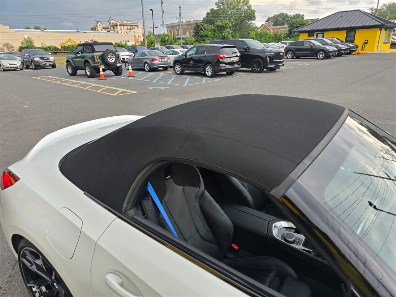 2025 BMW Z4 M40i - Photo 38 - Red Bank, NJ 07701