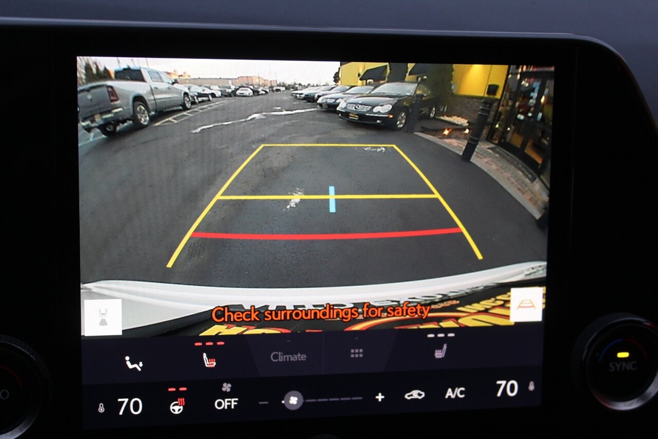 2023 Lexus NX 250 - Photo 9 - Red Bank, NJ 07701