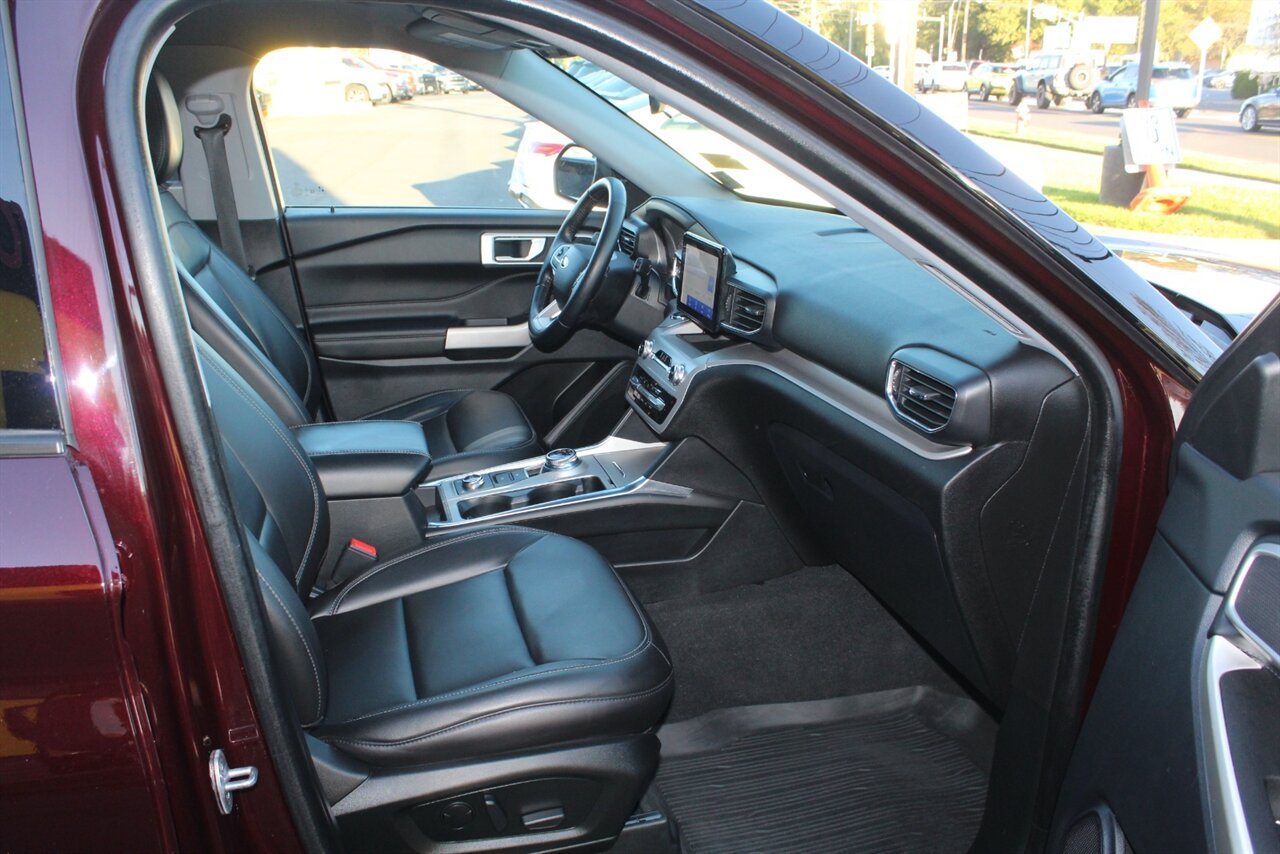 2023 Ford Explorer XLT - Photo 13 - Red Bank, NJ 07701