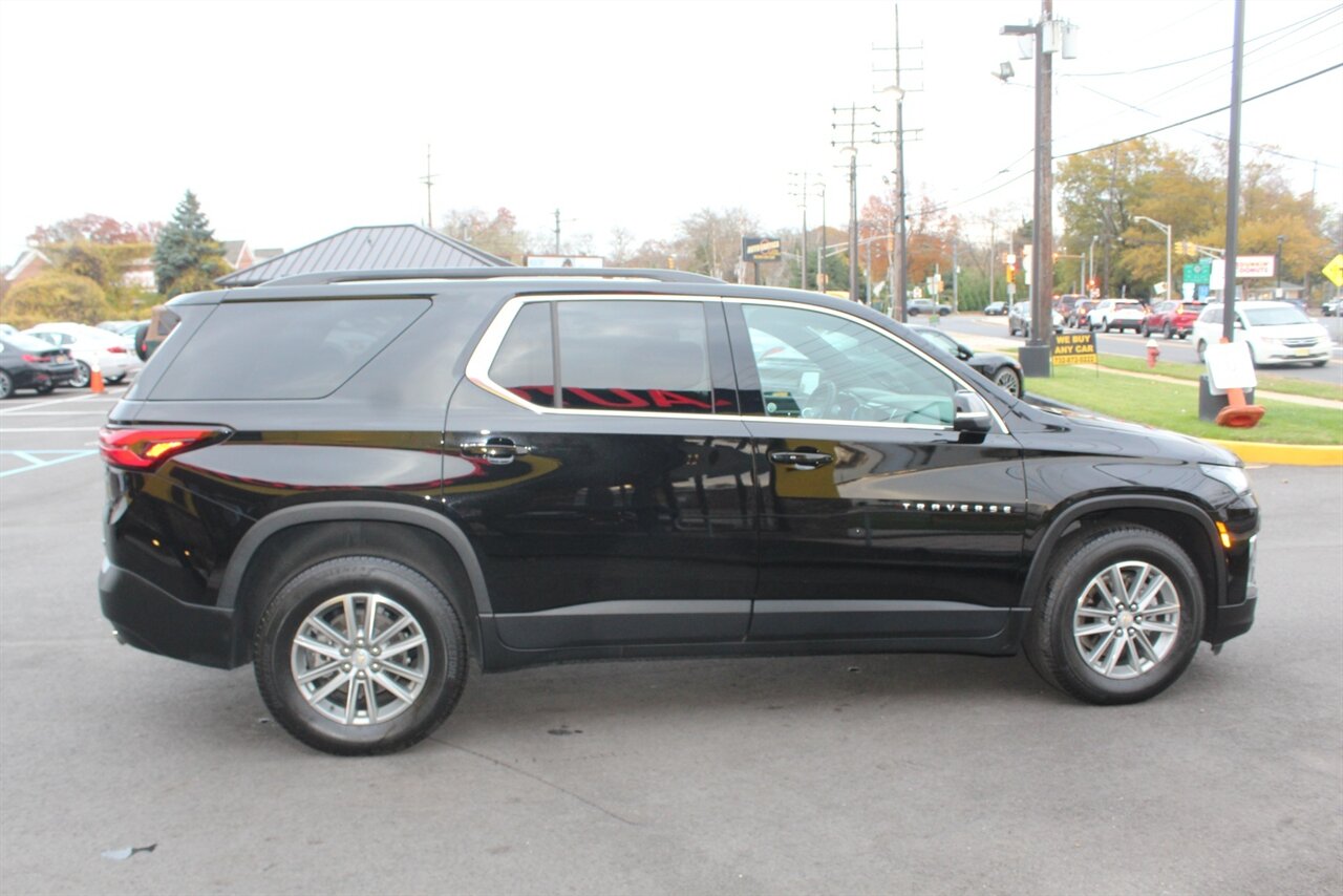 2023 Chevrolet Traverse LT Leather - Photo 23 - Red Bank, NJ 07701
